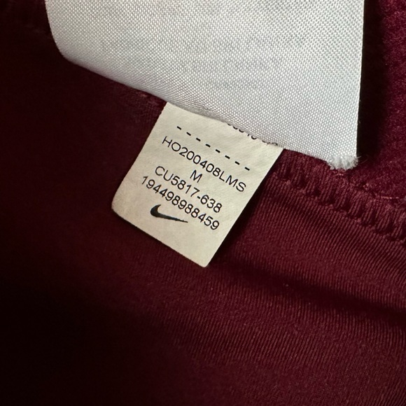 Women’s Nike Pro Shorts & Sports Bra Set - M/XL - Picture 5 of 6